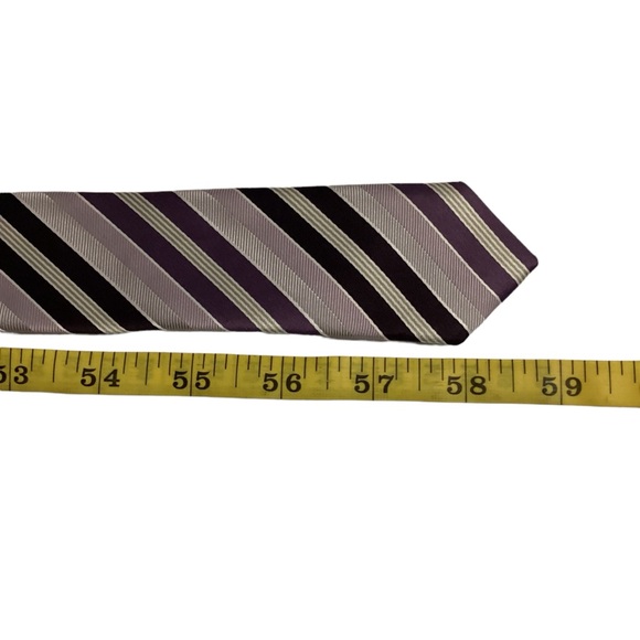 Ermenegildo Zegna Lavender Purple Cream Diagonal Stripe Silk Tie Italy SHARP - Picture 6 of 6